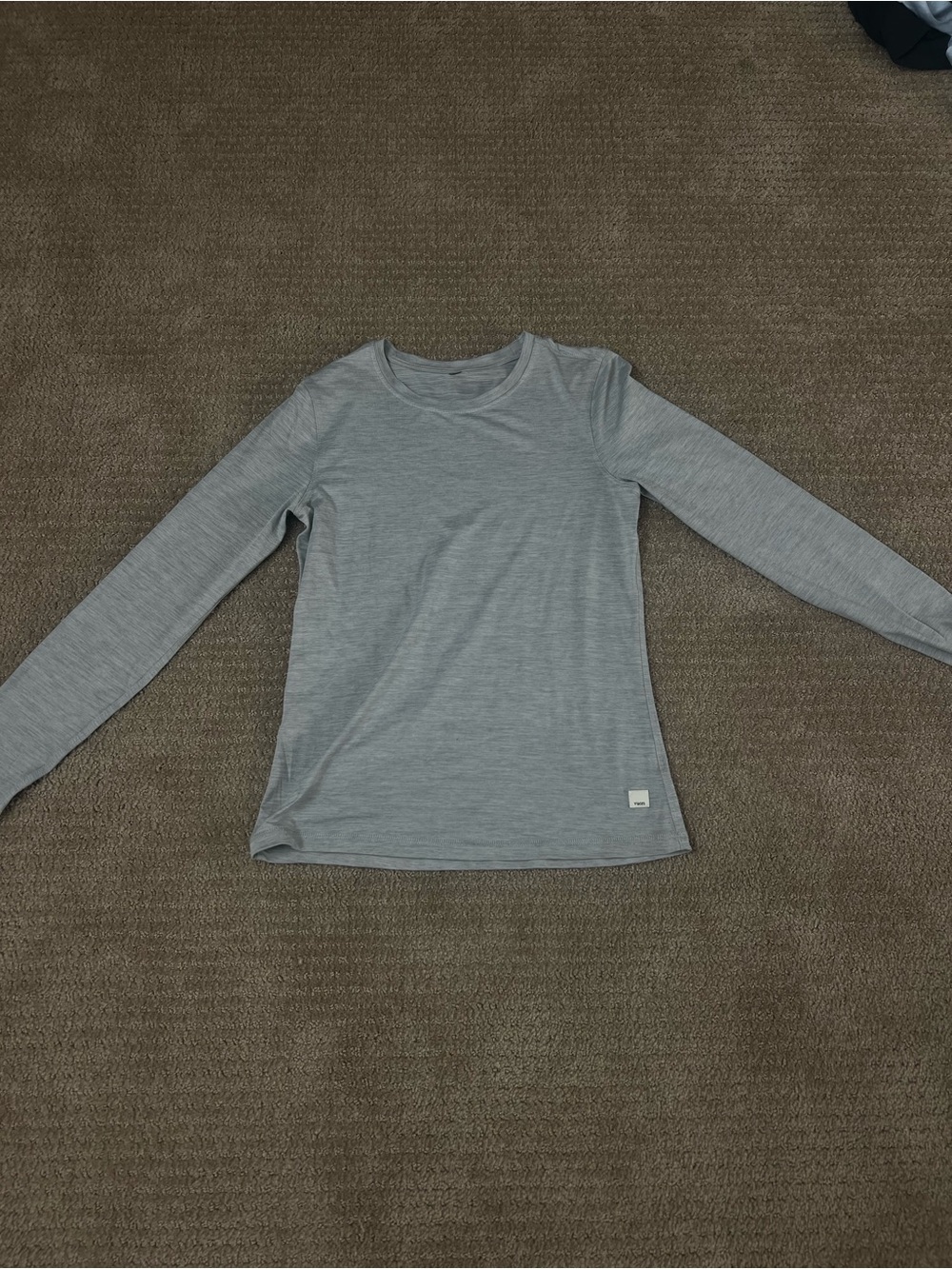 Vuori Women’s Crewneck Long Sleeve Top